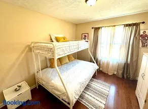 Cozy 4bd Near Dwntwn, ATL Airport and 6Flags - Image 5