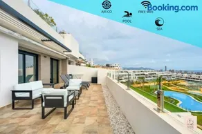 Appartement cosy avec jolie vue piscine et mer by LG Home - Image 1