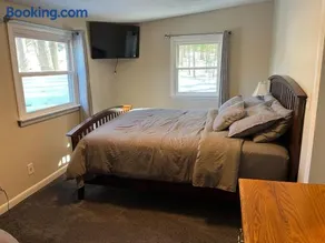 The Cozy Cottage - Image 3