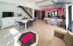 3 Bedroom Cozy Home In Callian - Image 4