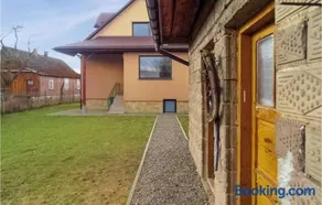 One-Bedroom Holiday Home In Biadoliny Szlachecki - Image 2