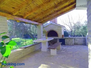Vransko Lake House - Image 3