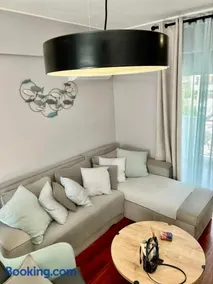 Brand new brilliant apartment at Athenian Riviera - Image 2