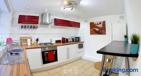 Bike Park Lodge - Image 1