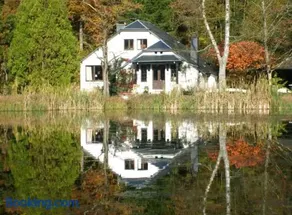 PROPRIETE BORDEE D'ETANGS, PROPICE A LA DETENTE - Image 1