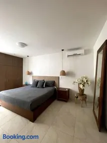 2BR Condo with great view - Image 2