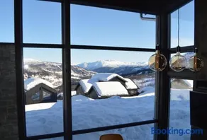 Pow Panorama - High standard Mountain home - Image 3