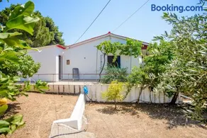 Haus Manya in Lassy - Image 2