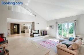 Villa Marta by Quokka 360 - Elegant Villa in the Hills of Como - Image 2
