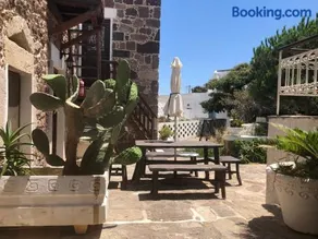 Machi's House Historic Stay in Plaka Village with Private Parking - Image 1