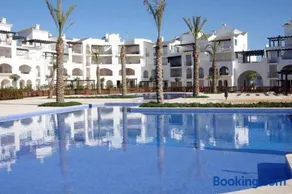 Apartamento en la Torre Golf Resort - Image 1