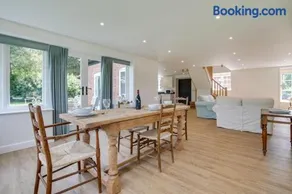 2 Bed in Sudbourne oc-lodfb - Image 5