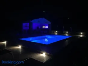Villa Santoma Hill - Image 2