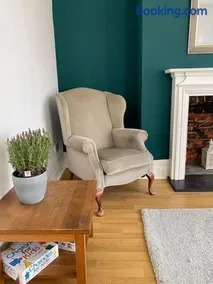 Flamingo Rise Bournemouth 2 Bed 6 Guest Beach Escape - Image 1