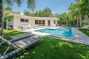 Secluded Villa with 3 bedrooms and Heated Pool - Image 2