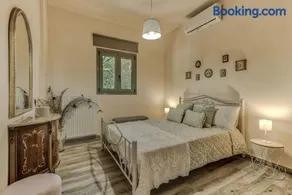 Granny's Cottage - Image 2