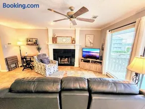 Farr Shores Cozy Retreat - Image 5