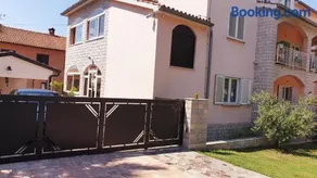 House Maric - Image 2