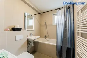 Flex SelfCheckIns 100 - Zagreb - 2 Bedrooms - Parking - Loggia - Image 5