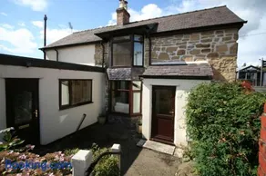 Merlin House - Image 1
