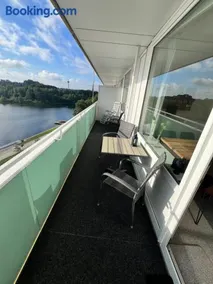 Panoramablick über den See - Image 2