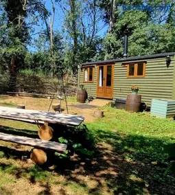The Apple Farm Glamping - Image 3