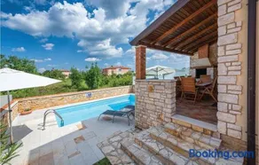 Nice Home In Lovrecica - Image 2