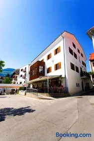 Hotel Garni Zum Hirschen - Image 1