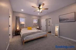 3BR 2BA Home with King Queen & Twin Beds - Image 5