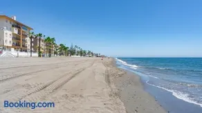 Ubicación ideal, playa y piscina - Image 4