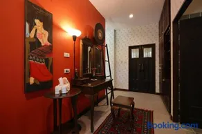 Rustic Tropical Residence - Image 2