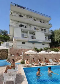 Hotel Vela Mare - Image 1