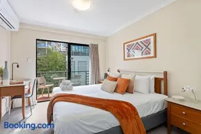 1BDR East Perth - Tennis court Gym and Pool - Image 1