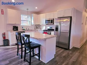 Grand Rapids Area Stay, Shopping and Entertainment - Image 5