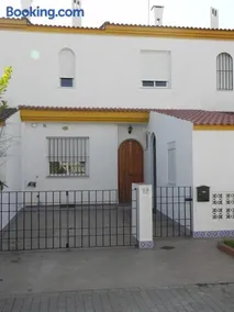 Faro II Holiday Home - Image 1
