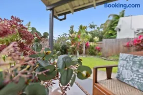 Spacious Whitfield Townhouse - Image 4