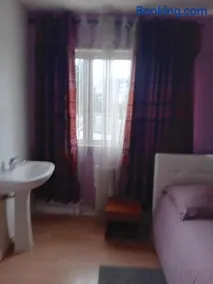 Chambre privée dans une maison individuelle - Image 1