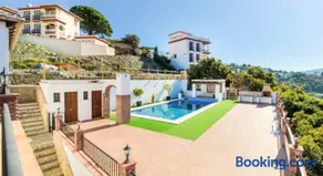 Elegant Villa with Jacuzzi in Canillas de Albaida - Image 2