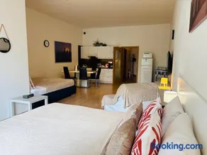 Maria Apartments - Free Parking - Image 3