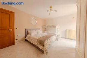 Casa Vacanze La Piazzetta - Image 2