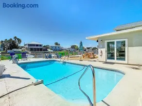 Waterfront Paradise Dock Kayaks Beach Heated Pool - Image 3