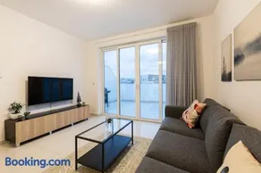 Beautiful Central Penthouse 1BR - Image 5