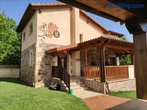 Los Robles I - Image 1