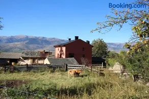 Cal Barné, acogedor alojamiento con jardín en Das - Image 1