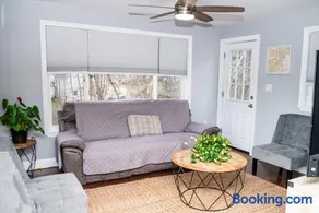 Lovely Home, centrally located! - Image 2