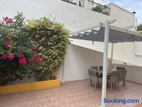 Spacious family friendly 3 bedroom home B' Pueblo - swimming pool - games room & sunny terrasse - Image 4