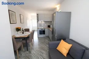 Apartment Rumac Poljane - Image 1