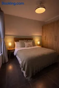 Modern Langebaan Escape with Braai & Parking - Image 4