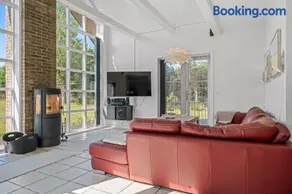 Lovely Holiday Home With Hot Tub, Located In Quiet Surroundings - Image 3