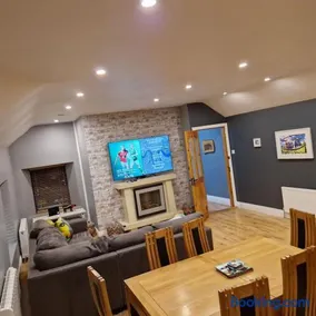 The Corner Apartment - Image 4